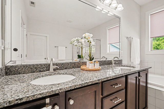 108 Aldenwood Place, Apex, NC 27539