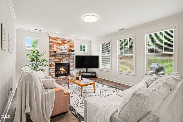 108 Aldenwood Place, Apex, NC 27539