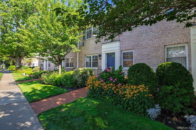 411 Merrick Road A, Rockville Centre, NY 11570