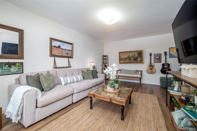 411 Merrick Road A, Rockville Centre, NY 11570