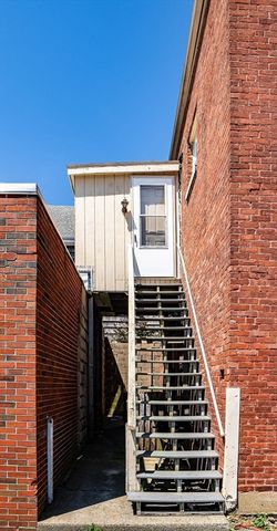 272 Sawyer St, New Bedford, MA 02746