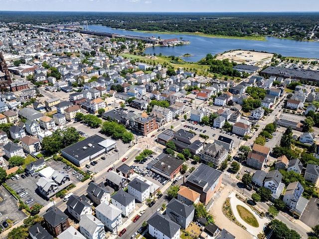 272 Sawyer St, New Bedford, MA 02746