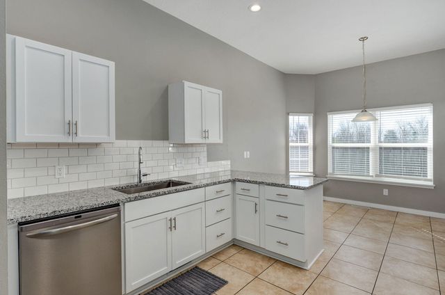 2782 W Lasalle Street, Springfield, MO 65807