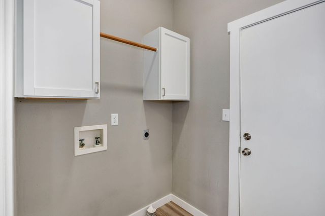 2782 W Lasalle Street, Springfield, MO 65807