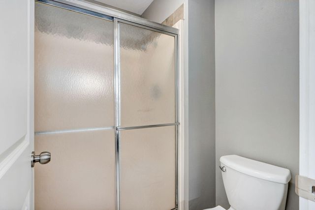 2782 W Lasalle Street, Springfield, MO 65807