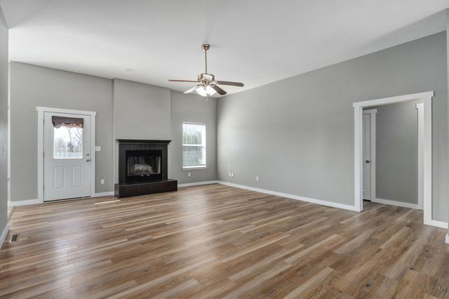 2782 W Lasalle Street, Springfield, MO 65807