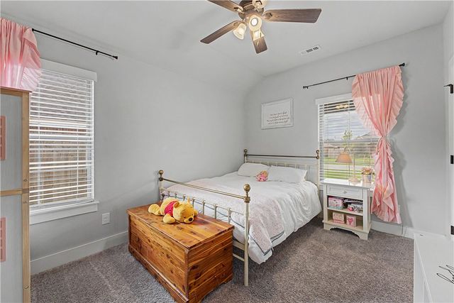 1010 Trailwood Street, Tontitown, AR 72762