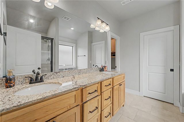 1010 Trailwood Street, Tontitown, AR 72762