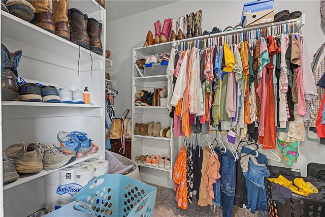 1010 Trailwood Street, Tontitown, AR 72762
