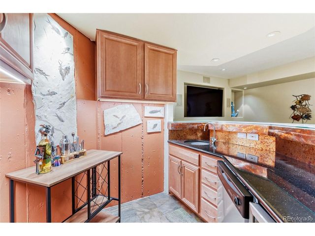 1011 S Valentia St 81, Denver, CO 80247