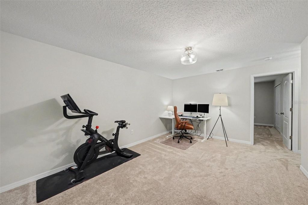 Image 24 of property listing at 8604 FIDDLELEAF COURT, Tampa, FL 33647