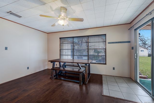 409 S Timberhill, Marble Falls, TX 78654