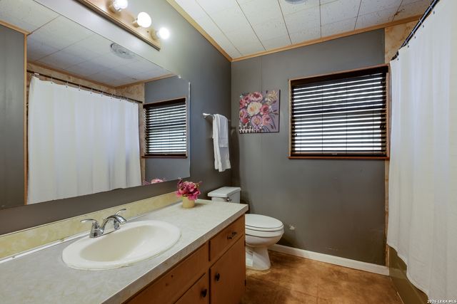 409 S Timberhill, Marble Falls, TX 78654