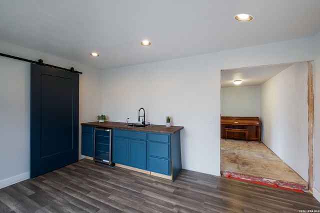 409 S Timberhill, Marble Falls, TX 78654