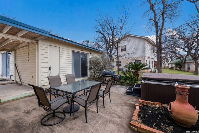 409 S Timberhill, Marble Falls, TX 78654