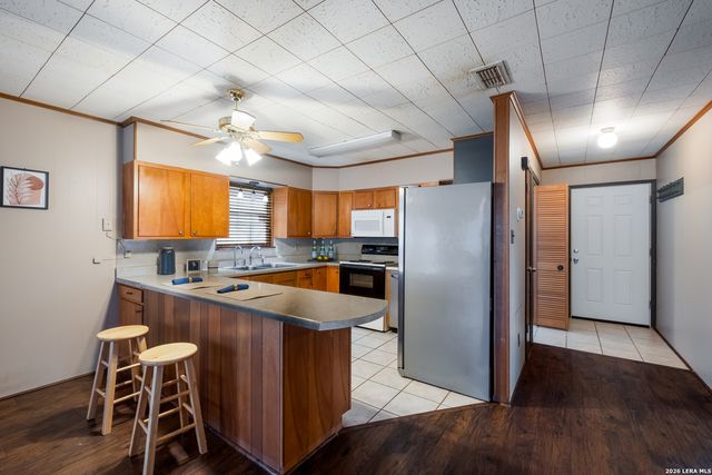 409 S Timberhill, Marble Falls, TX 78654