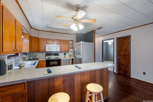 409 S Timberhill, Marble Falls, TX 78654