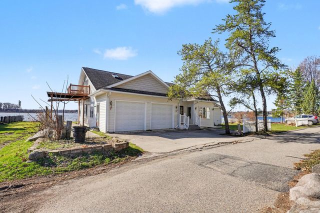 11010 Gourdneck Lake Drive, Portage, MI 49002
