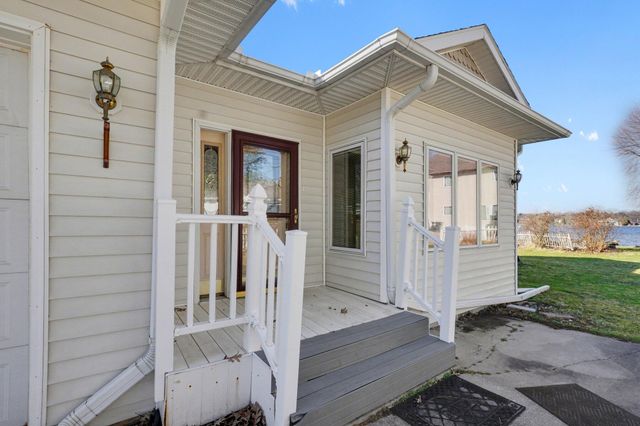 11010 Gourdneck Lake Drive, Portage, MI 49002