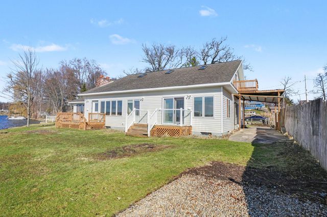 11010 Gourdneck Lake Drive, Portage, MI 49002