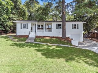 210 Valleybrook Drive, Athens, GA 30606