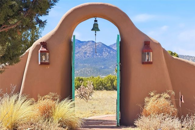 39 Gopeyka Canyon, Cerrillos, NM 87010