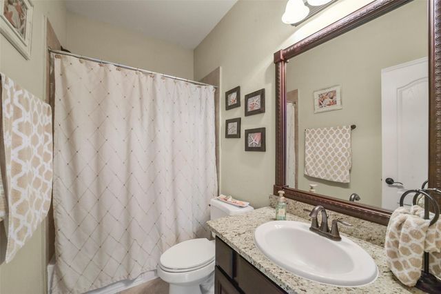 110 N Victoriana Circle, The Woodlands, TX 77389