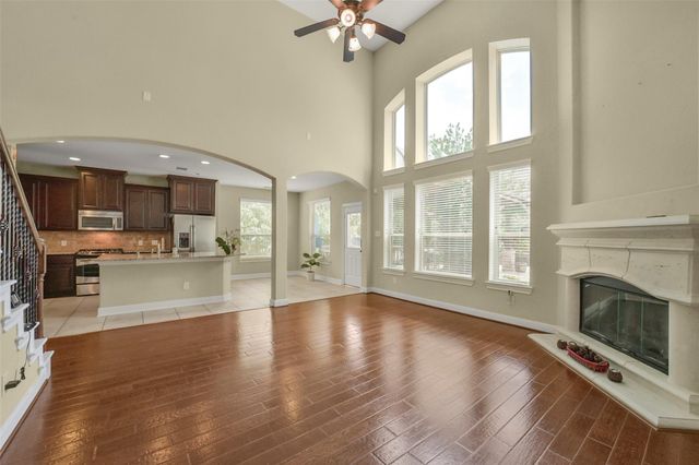 110 N Victoriana Circle, The Woodlands, TX 77389