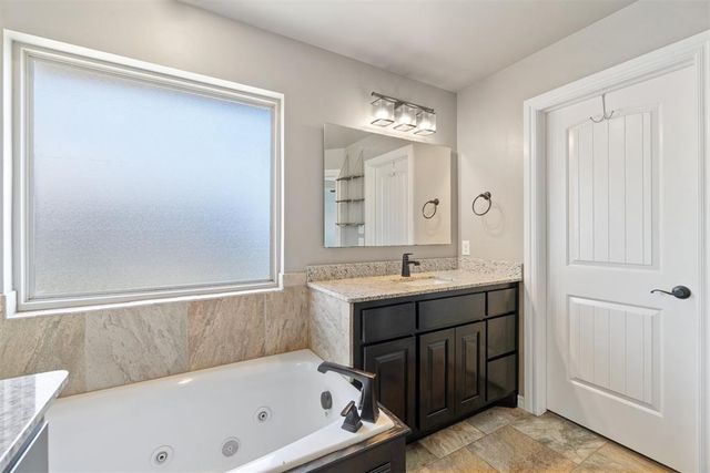 4808 Wister Lane, Edmond, OK 73025