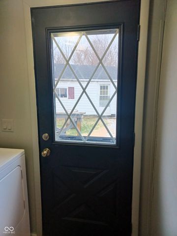 15566 S 8th Street, Clinton, IN 47842