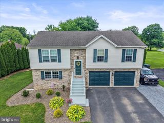 43 PEMBERTON DR, East Berlin, PA 17316