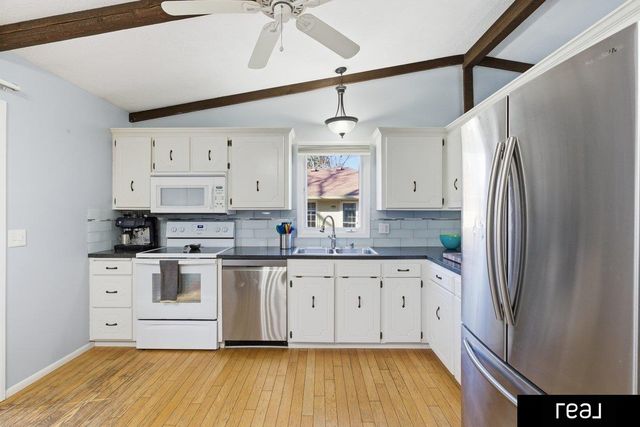 1242 S 164th Avenue, Omaha, NE 68130