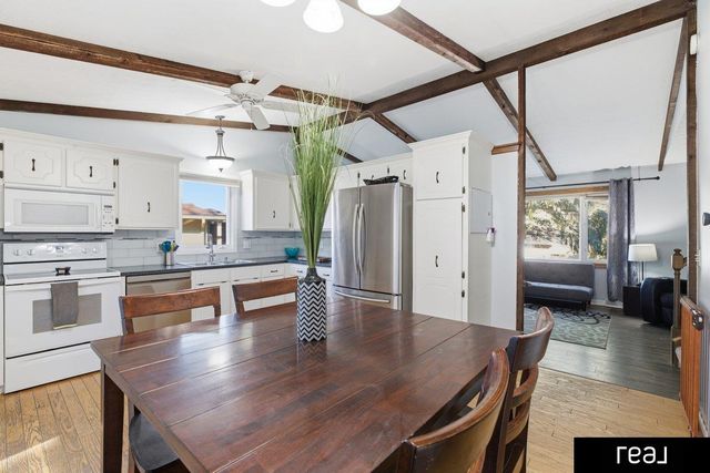 1242 S 164th Avenue, Omaha, NE 68130