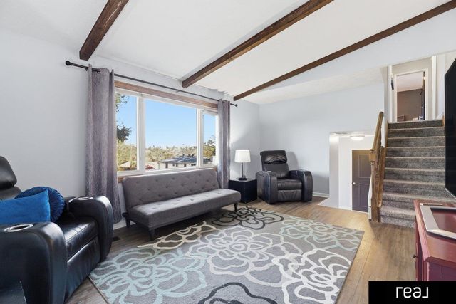 1242 S 164th Avenue, Omaha, NE 68130