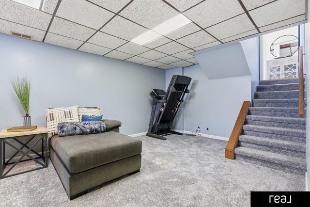 1242 S 164th Avenue, Omaha, NE 68130