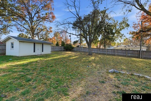 1242 S 164th Avenue, Omaha, NE 68130