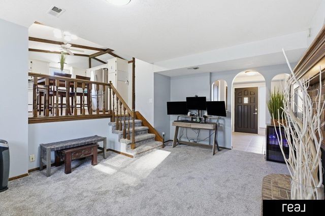 1242 S 164th Avenue, Omaha, NE 68130