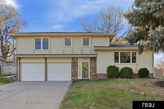 1242 S 164th Avenue, Omaha, NE 68130