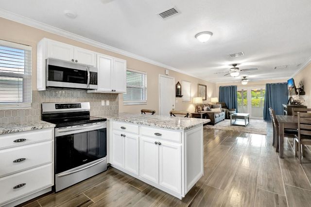 830 Meadowlark Lane 830, Delray Beach, FL 33445