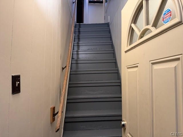 327 Robinson Street, Syracuse, NY 13203