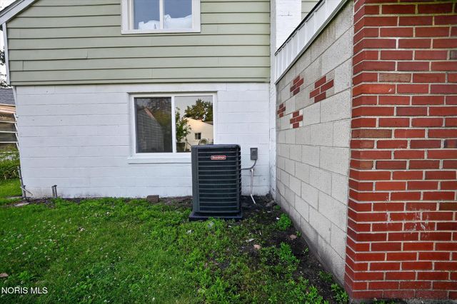 5638 Douglas Road, Toledo, OH 43613