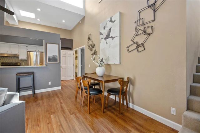 345 Avocado 201A, Costa Mesa, CA 92627