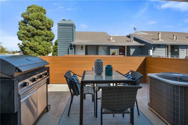 345 Avocado 201A, Costa Mesa, CA 92627