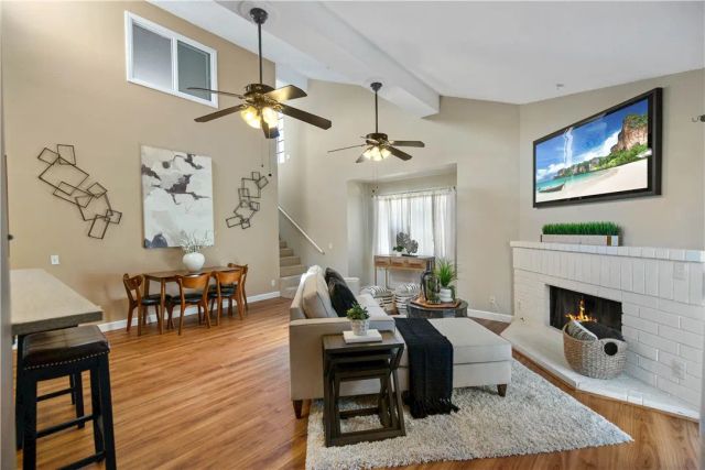 345 Avocado 201A, Costa Mesa, CA 92627