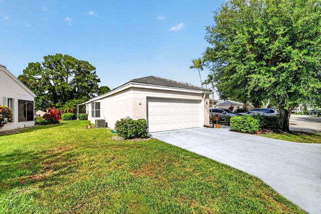 1081 Island Manor Drive, Greenacres, FL 33413