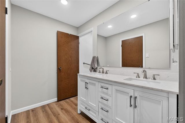 1511 Hampton Hall Drive 17, Chesterfield, MO 63017