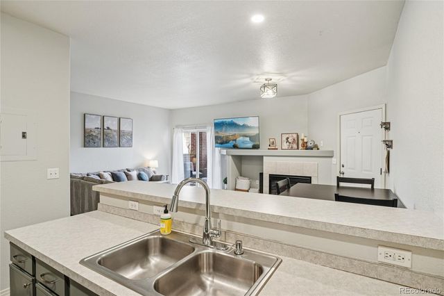 4145 E 119th Place B, Thornton, CO 80233