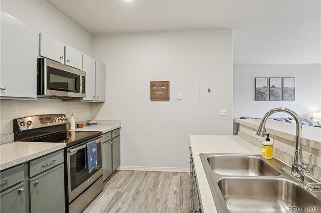 4145 E 119th Place B, Thornton, CO 80233