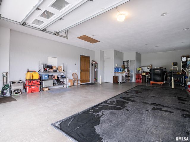 6009 W SUNFLOWER Drive, Peoria, IL 61607