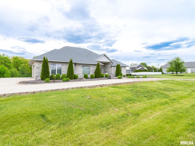 6009 W SUNFLOWER Drive, Peoria, IL 61607